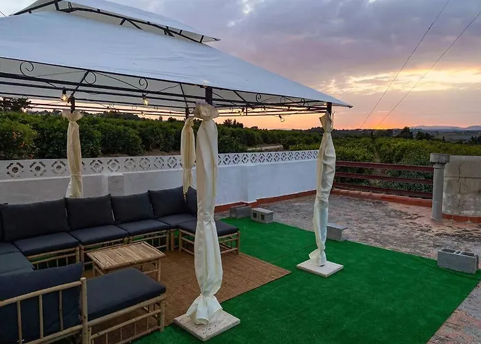 Villa Caliquena, Casa De Campo